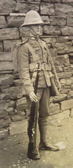 A soldier of The Royal Canadian Regiment, Bermuda 1915.
