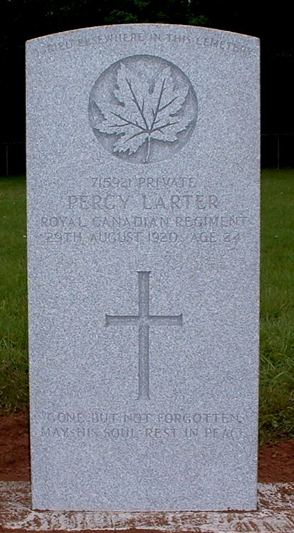 CWGC headstone for Pte Percy Larter