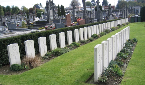 Porte-De-Paris Cemetery