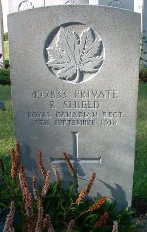 CWGC headstone for Pte Richard Shield