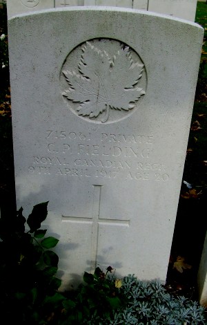 CWGC headstone for Pte Charles Fielding