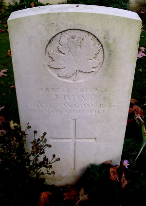 CWGC headstone for Pte James Hume