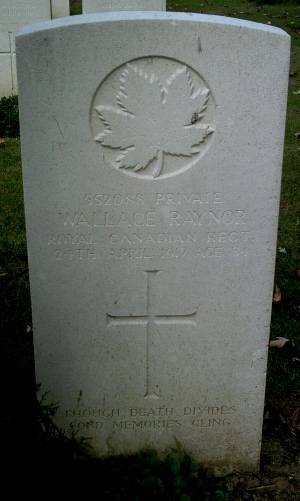 CWGC headstone for Pte Wallace Raynor