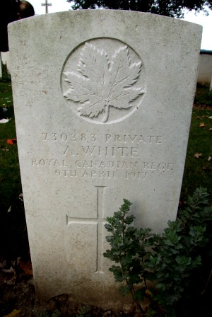 CWGC headstone for Pte Arthur White