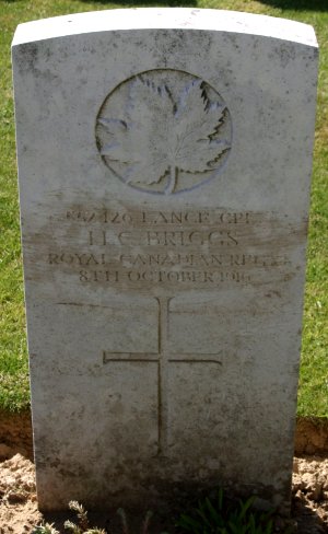 CWGC headstone for A/L-Cpl. Henry Briggs.