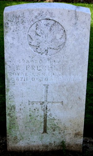 CWGC headstone for Pte Etienne Frechette.