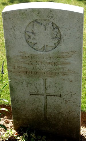 CWGC headstone for Pte Andrew Stark.